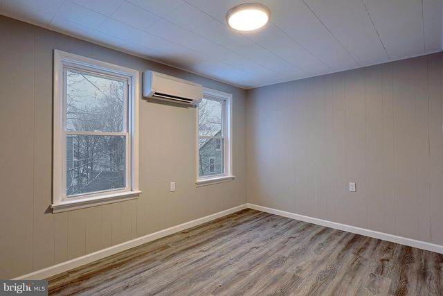 4 CHESTNUT ST, Frostburg, MD 21532