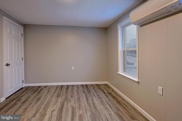 4 CHESTNUT ST, Frostburg, MD 21532