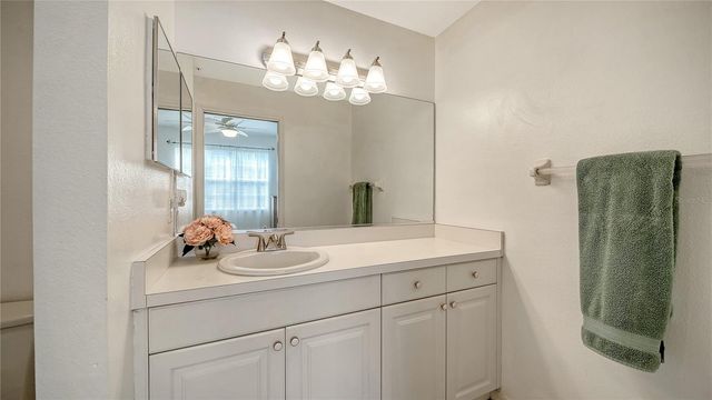 4250 PLAYERS PLACE 2612, Sarasota, FL 34238