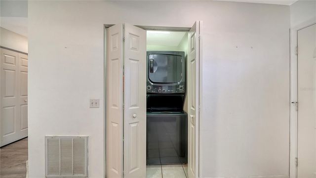 4250 PLAYERS PLACE 2612, Sarasota, FL 34238