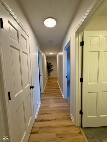 4335 W Hunters Ridge Lane, Greenwood, IN 46143