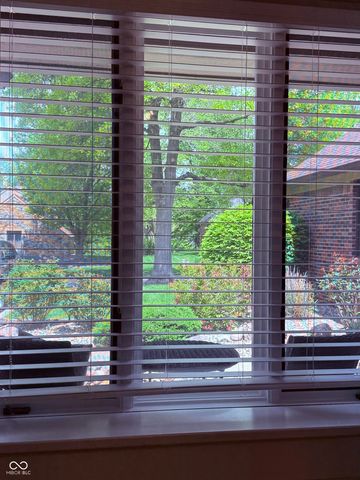 4335 W Hunters Ridge Lane, Greenwood, IN 46143