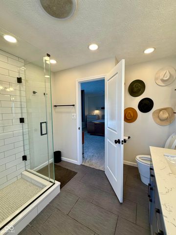 4335 W Hunters Ridge Lane, Greenwood, IN 46143