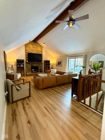 4335 W Hunters Ridge Lane, Greenwood, IN 46143