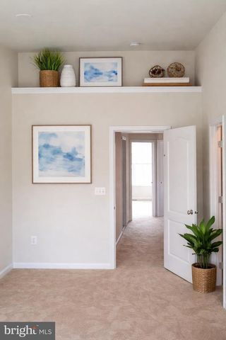 23109 DUNLOP HEIGHTS TER, Ashburn, VA 20148