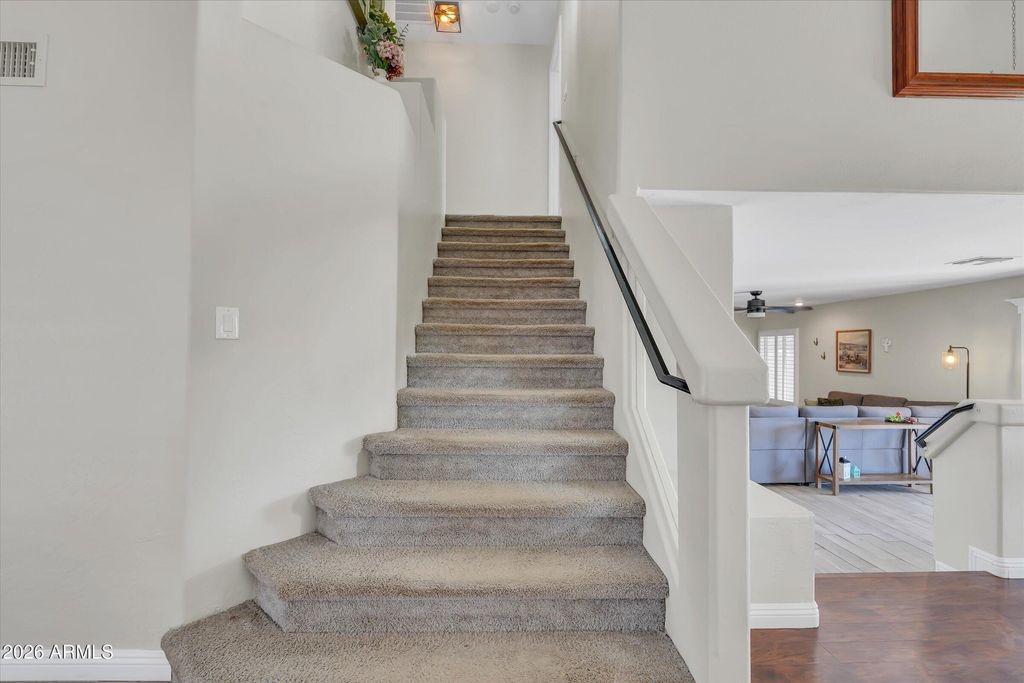 Image 14 of property listing at 31656 N BLACKFOOT Drive, San Tan Valley, AZ 85143