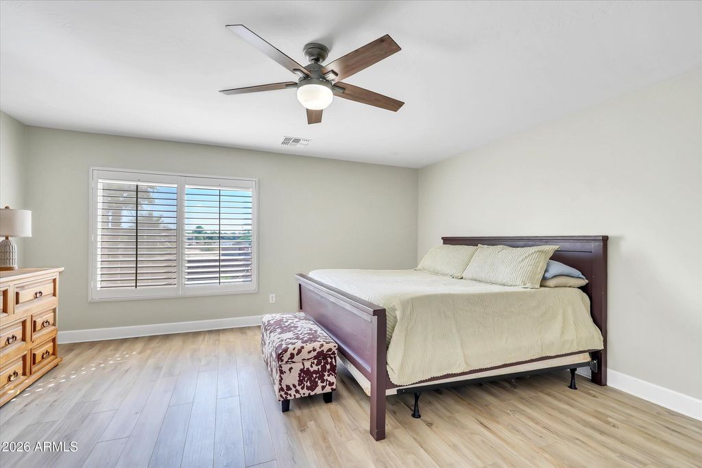 Image 28 of property listing at 31656 N BLACKFOOT Drive, San Tan Valley, AZ 85143