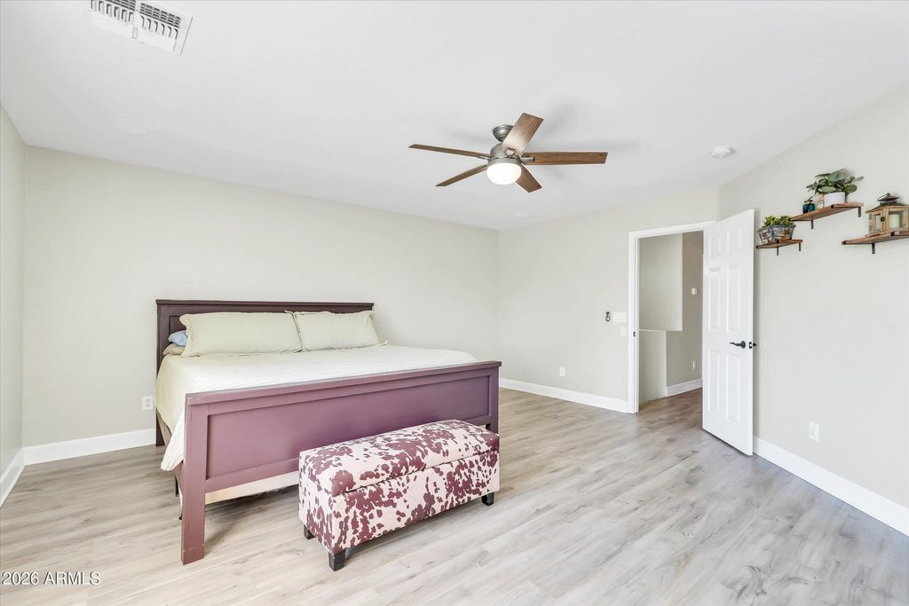 Image 29 of property listing at 31656 N BLACKFOOT Drive, San Tan Valley, AZ 85143