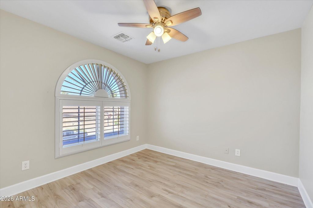 Image 38 of property listing at 31656 N BLACKFOOT Drive, San Tan Valley, AZ 85143