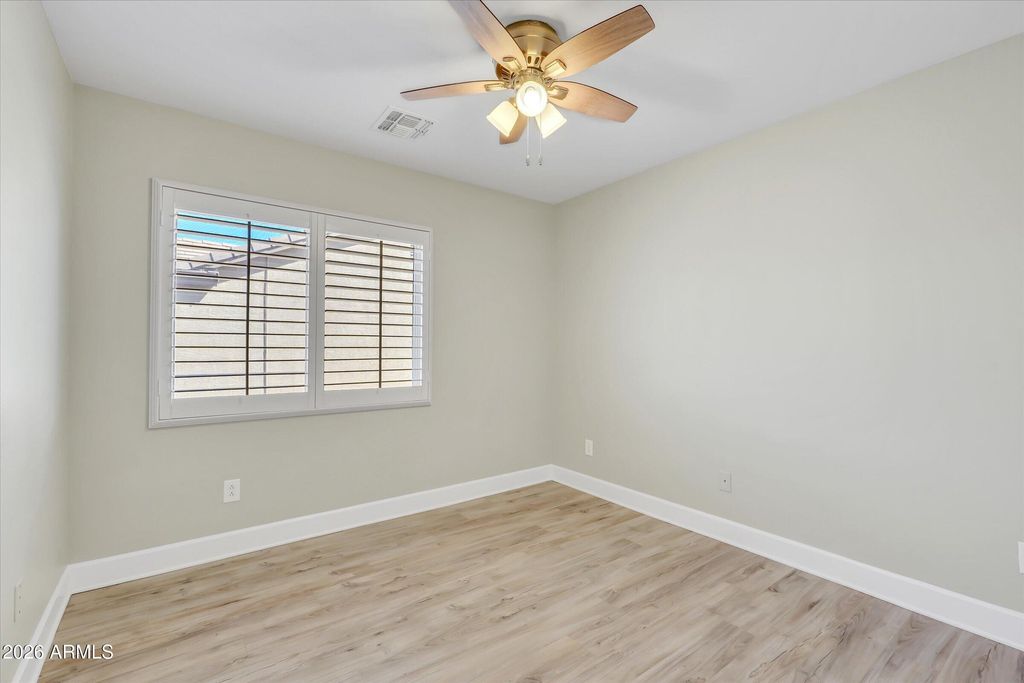 Image 40 of property listing at 31656 N BLACKFOOT Drive, San Tan Valley, AZ 85143