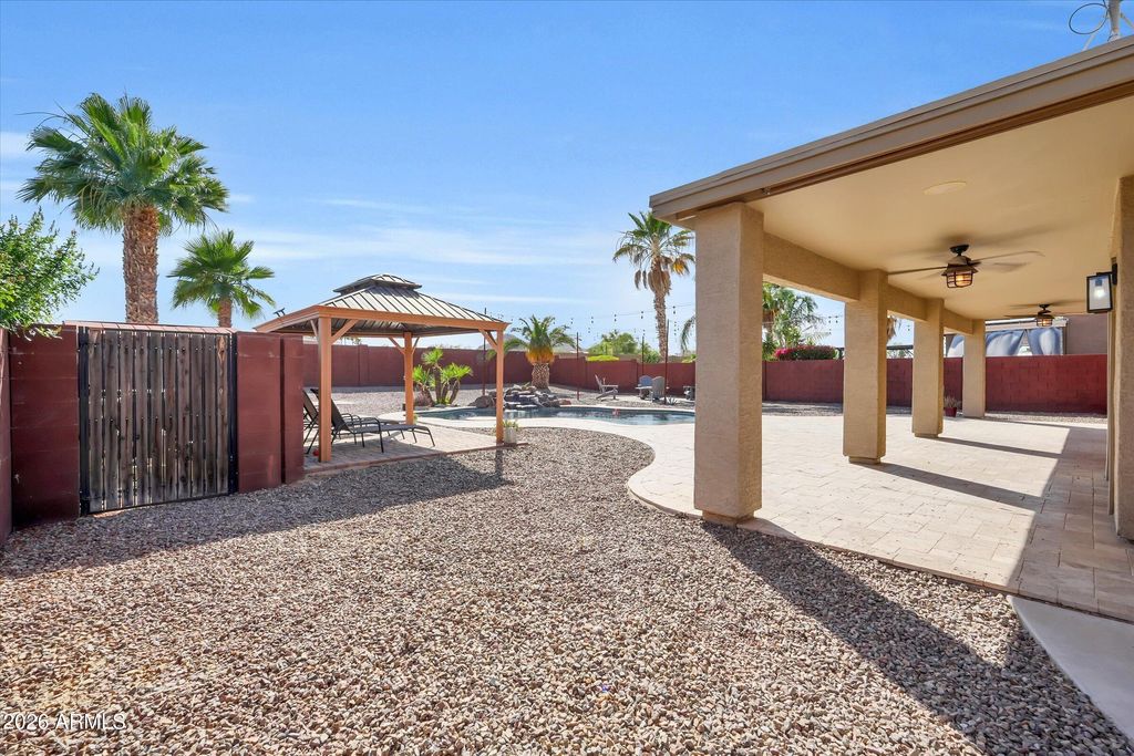 Image 48 of property listing at 31656 N BLACKFOOT Drive, San Tan Valley, AZ 85143