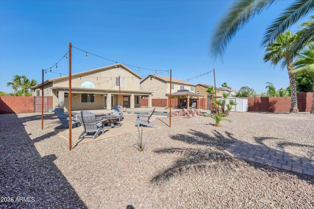Image 50 of property listing at 31656 N BLACKFOOT Drive, San Tan Valley, AZ 85143