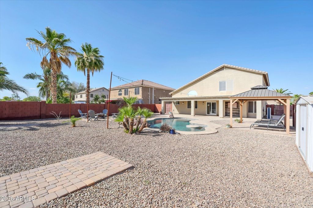 Image 51 of property listing at 31656 N BLACKFOOT Drive, San Tan Valley, AZ 85143