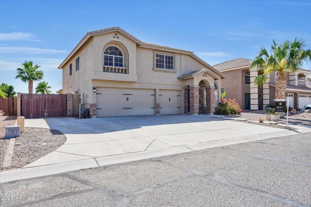 Image 58 of property listing at 31656 N BLACKFOOT Drive, San Tan Valley, AZ 85143