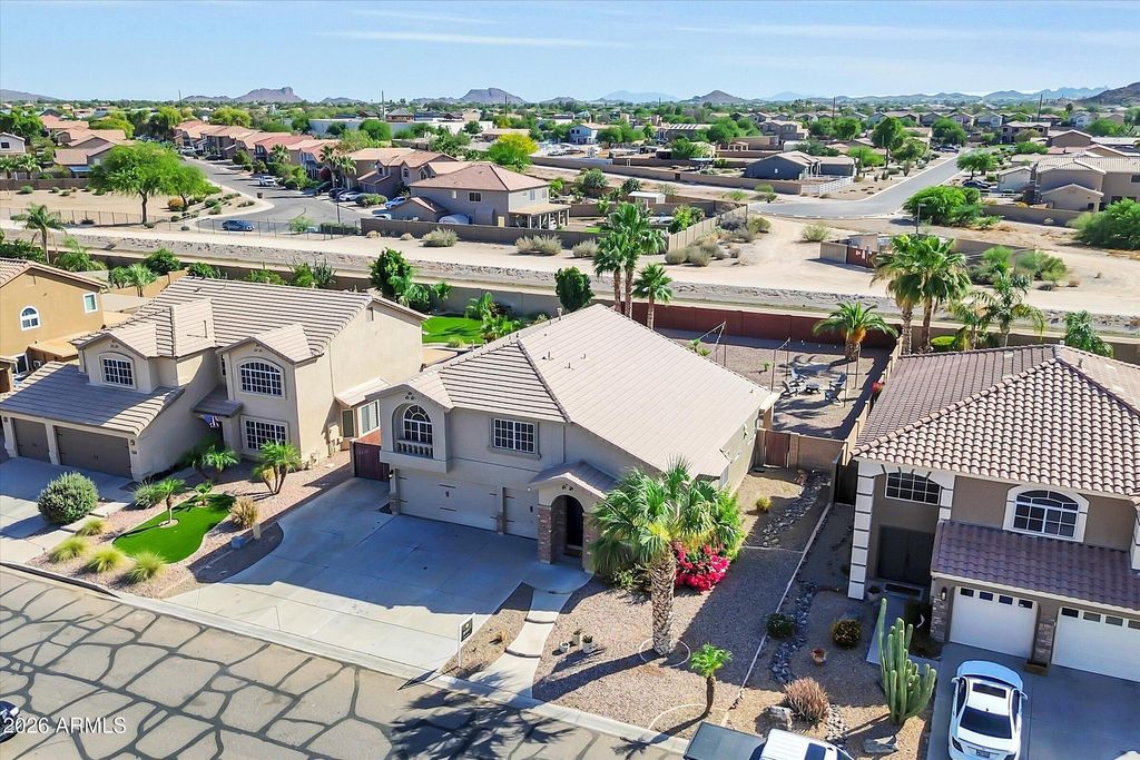 Image 61 of property listing at 31656 N BLACKFOOT Drive, San Tan Valley, AZ 85143