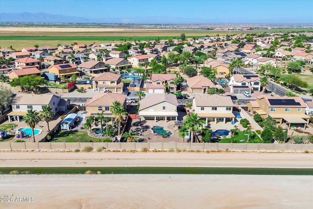 Image 64 of property listing at 31656 N BLACKFOOT Drive, San Tan Valley, AZ 85143