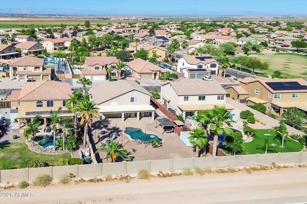 Image 67 of property listing at 31656 N BLACKFOOT Drive, San Tan Valley, AZ 85143