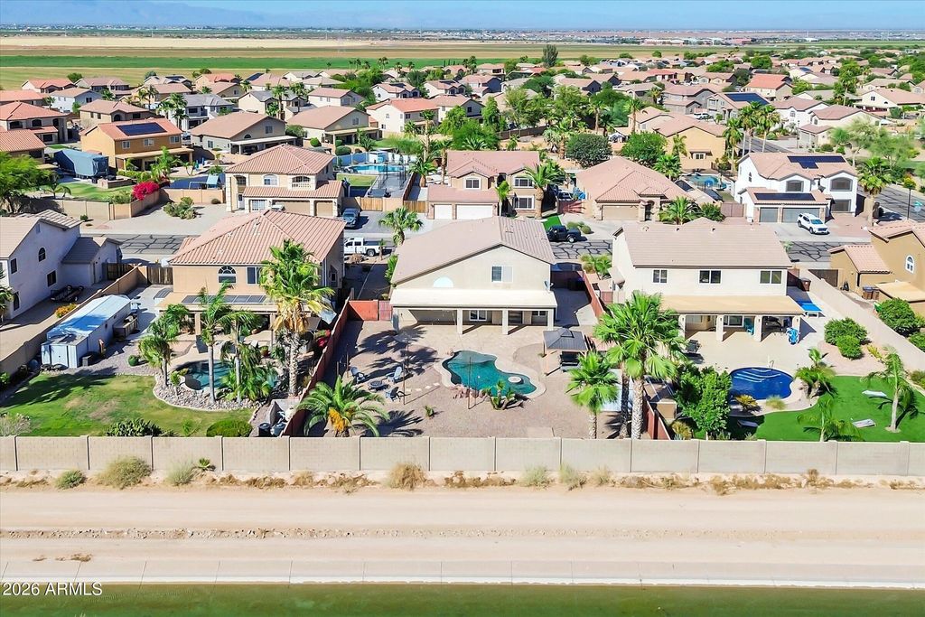 Image 68 of property listing at 31656 N BLACKFOOT Drive, San Tan Valley, AZ 85143
