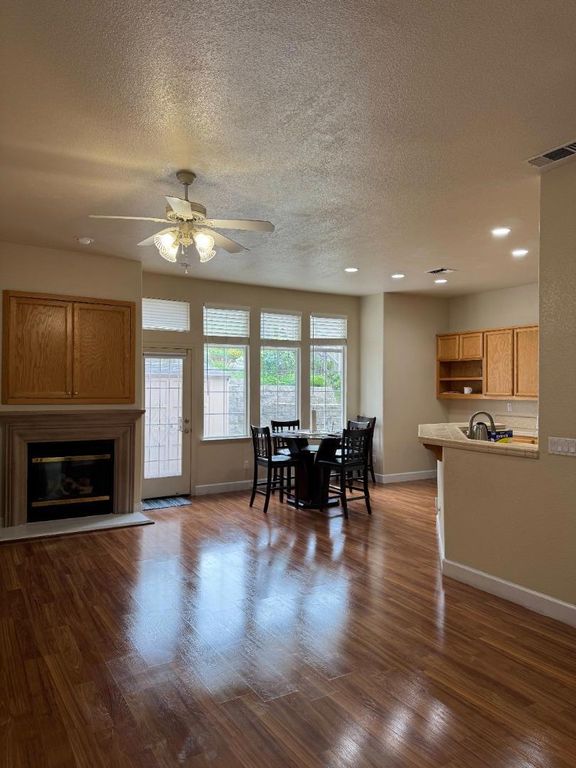 Image 3 of property listing at 7817 Caracena Court, Vallejo, CA 94591