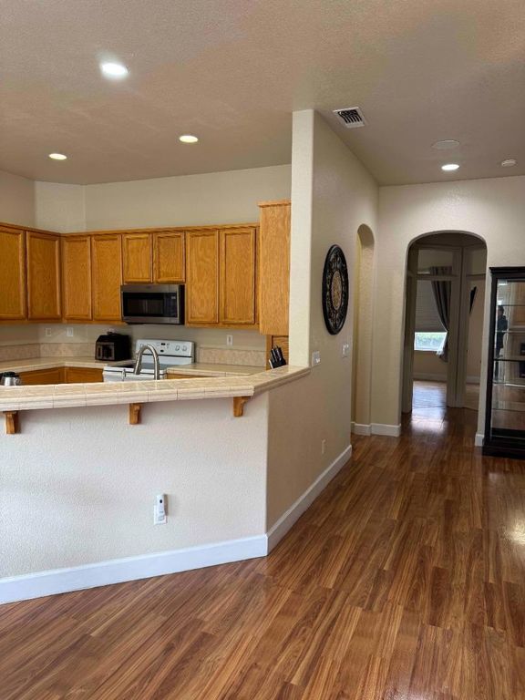 Image 5 of property listing at 7817 Caracena Court, Vallejo, CA 94591