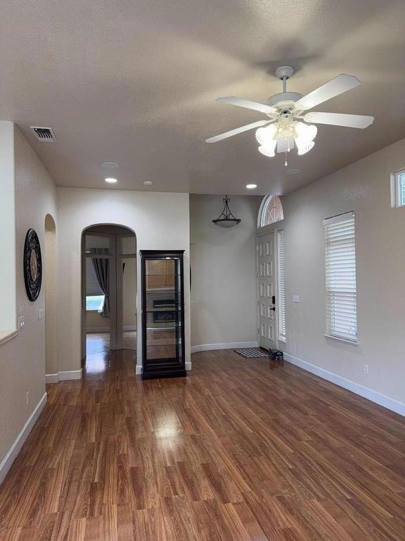 Image 7 of property listing at 7817 Caracena Court, Vallejo, CA 94591