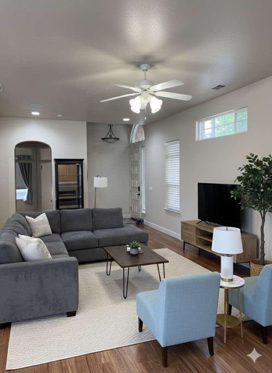 Image 8 of property listing at 7817 Caracena Court, Vallejo, CA 94591