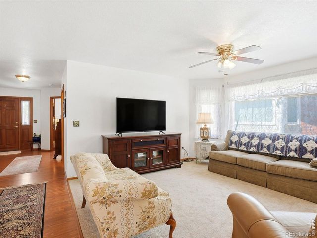 1620 16th Place, Longmont, CO 80501