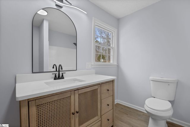 242 Hawk Lane, Fountain Inn, SC 29644