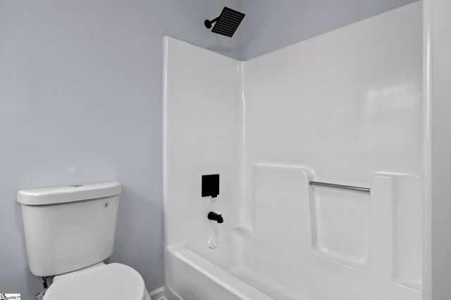 242 Hawk Lane, Fountain Inn, SC 29644