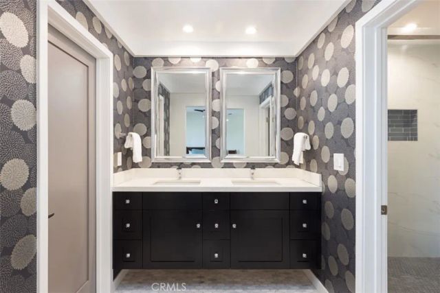 1030 Palo Verde Avenue, Long Beach, CA 90815