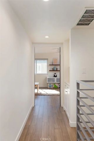 1030 Palo Verde Avenue, Long Beach, CA 90815