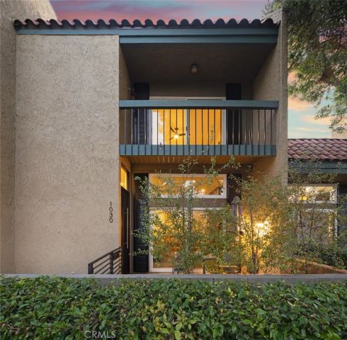 1030 Palo Verde Avenue, Long Beach, CA 90815