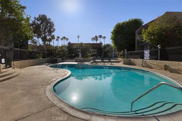 1030 Palo Verde Avenue, Long Beach, CA 90815