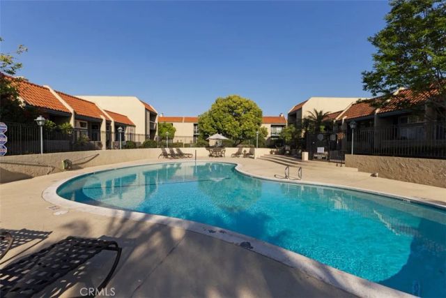 1030 Palo Verde Avenue, Long Beach, CA 90815