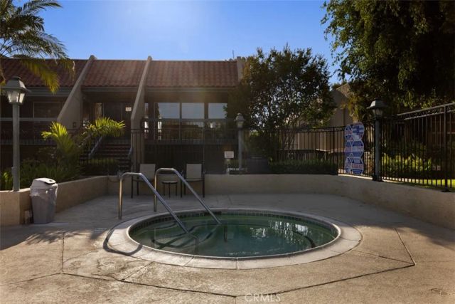 1030 Palo Verde Avenue, Long Beach, CA 90815