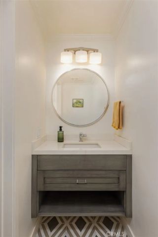 1030 Palo Verde Avenue, Long Beach, CA 90815