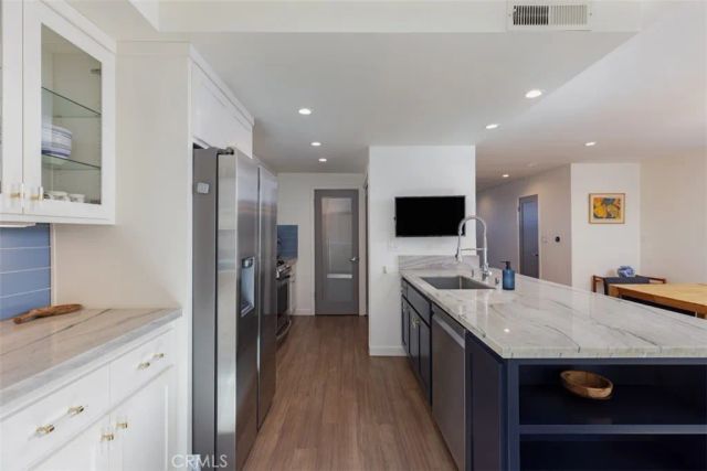 1030 Palo Verde Avenue, Long Beach, CA 90815