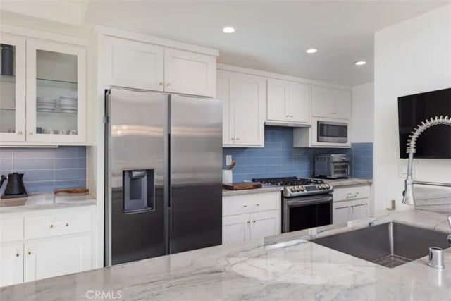 1030 Palo Verde Avenue, Long Beach, CA 90815