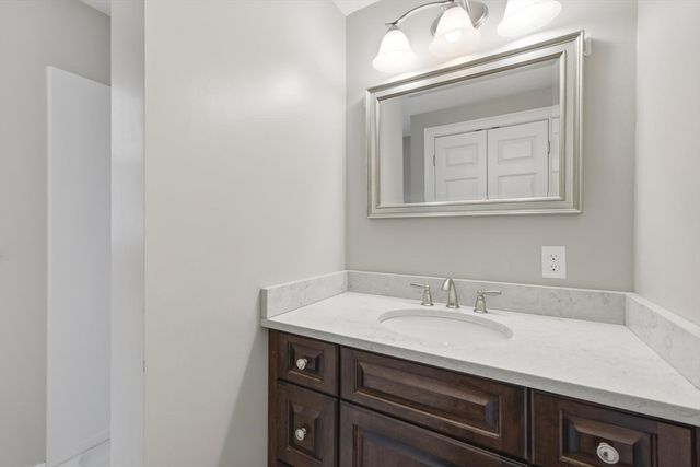 86 Alton Street, Walpole, MA 02081