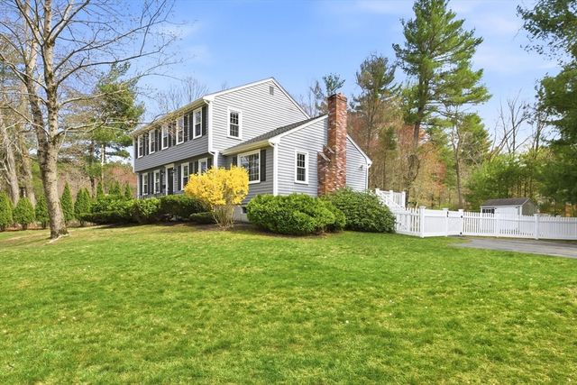 86 Alton Street, Walpole, MA 02081
