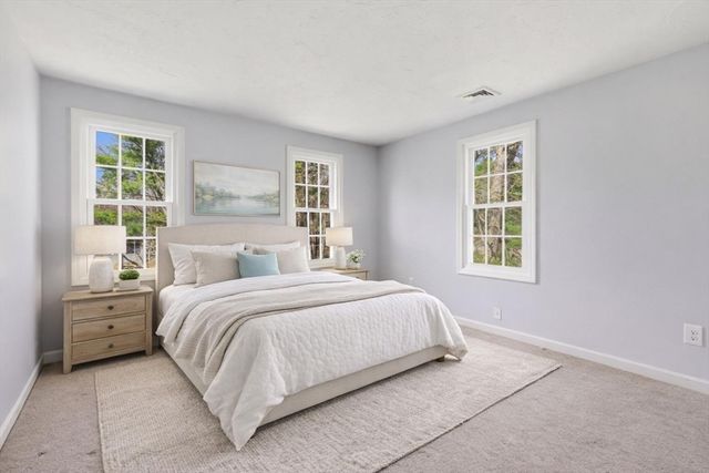 86 Alton Street, Walpole, MA 02081