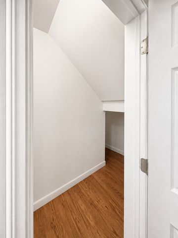 1807 N Lawndale Avenue 2, Chicago, IL 60647