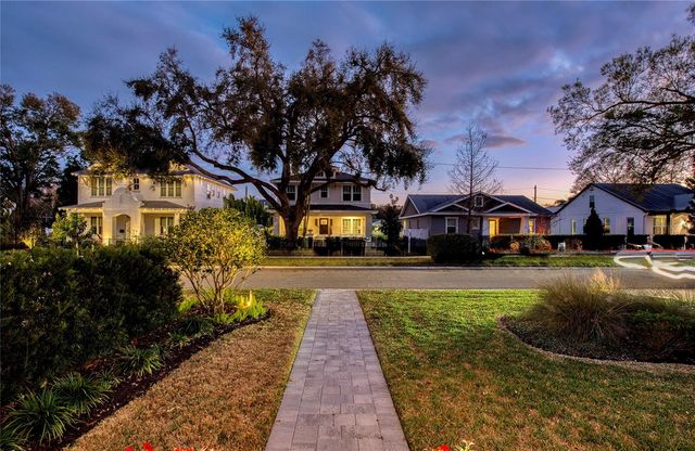 209 35TH AVENUE N, St Petersburg, FL 33704