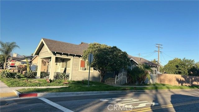 13085 5th, Chino, CA 91710