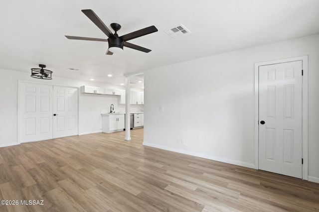 5525 E 24th Street, Tucson, AZ 85711