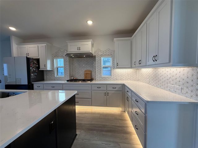 2832 Fountain Park Drive, Celina, TX 75009