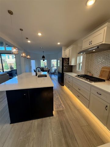 2832 Fountain Park Drive, Celina, TX 75009