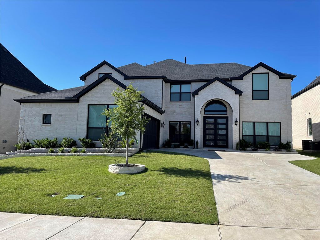 2832 Fountain Park Drive, Celina, TX 75009