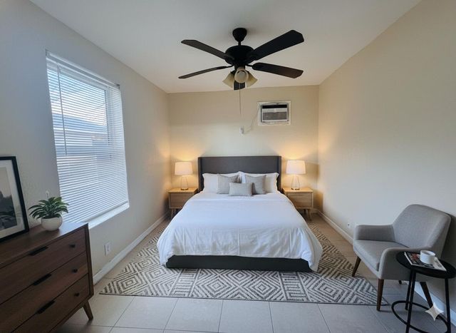 901 8th Street 4, West Palm Beach, FL 33401