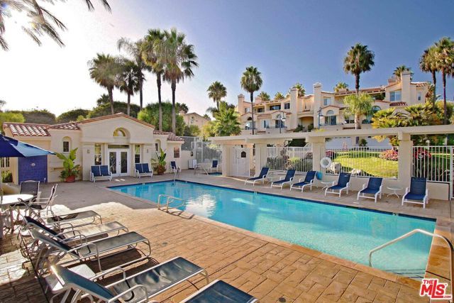 6465 Zuma View Place 161, Malibu, CA 90265